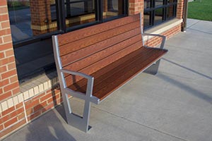 Wood Grain Aluminum Slats on Creekview Bench with Back