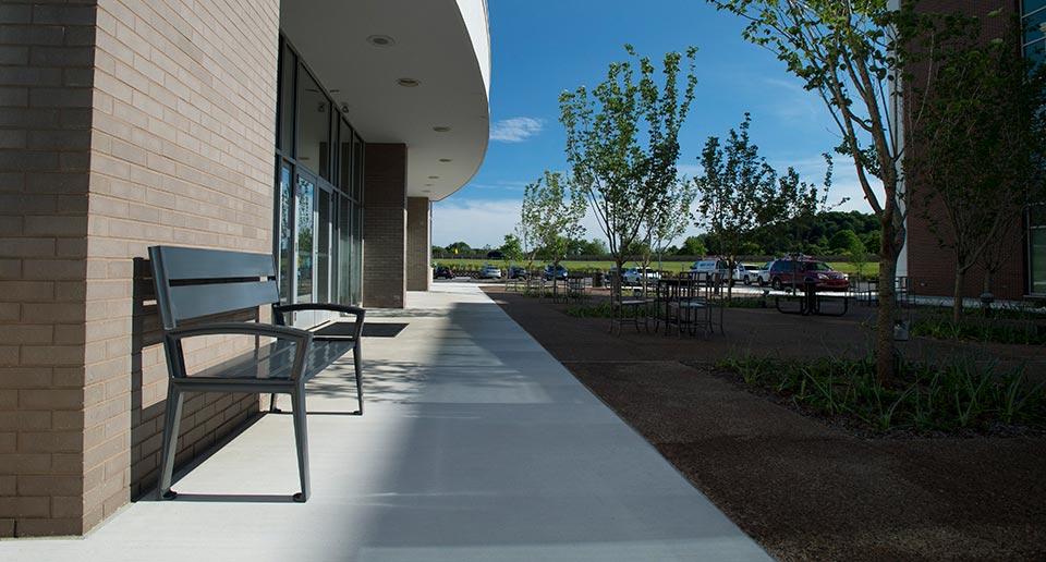 Everett Bench with Back installed outside a hospital
